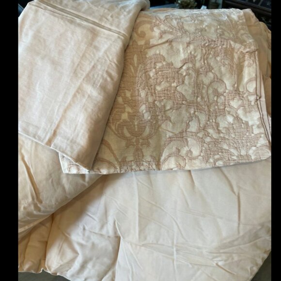 ARTELIER NICOLE MILLER 3 Piece Bedding Set - Picture 3 of 4